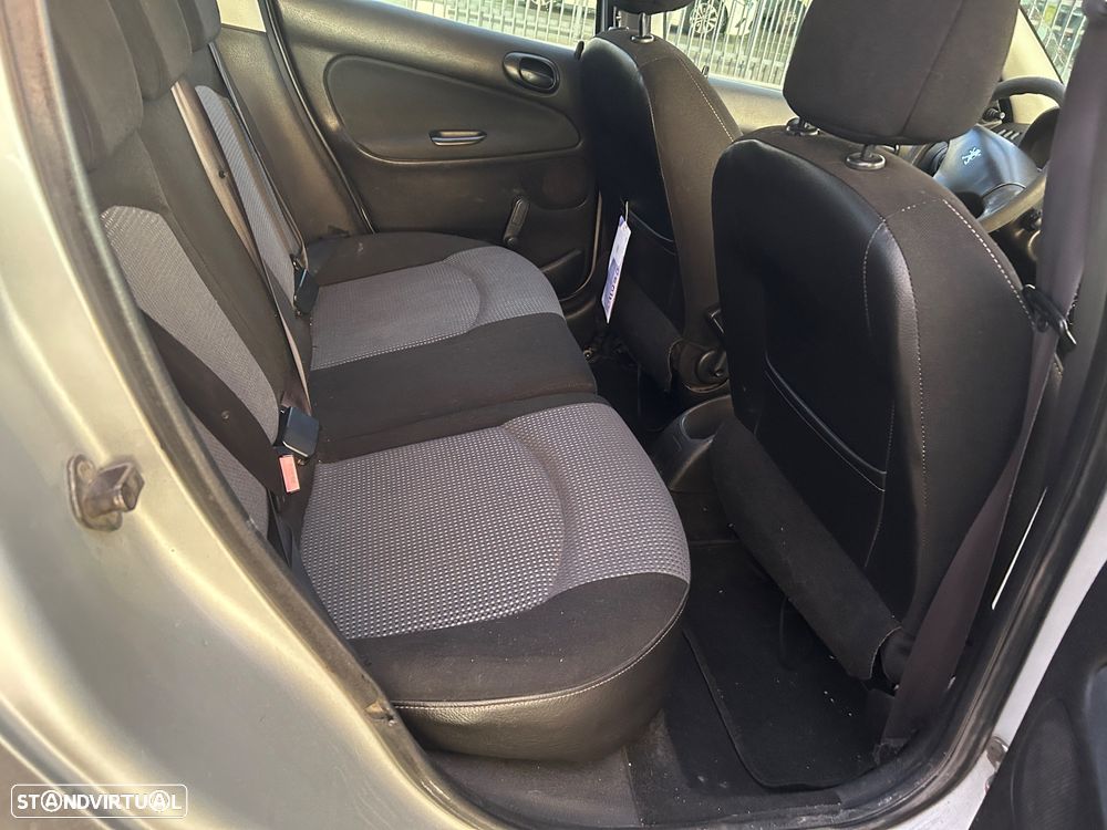 Peugeot 206 1.1 Look - 7