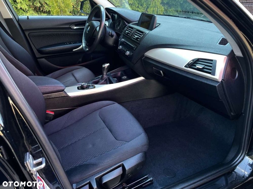 BMW Seria 1 - 17