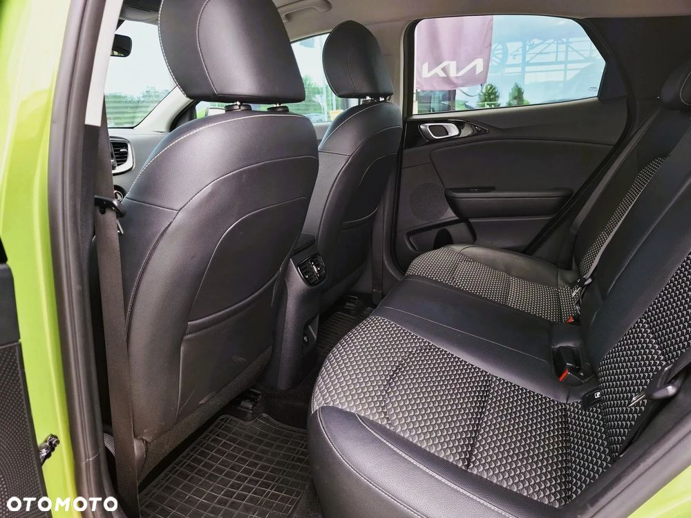 Kia XCeed 1.5 T-GDI Business Line DCT - 30