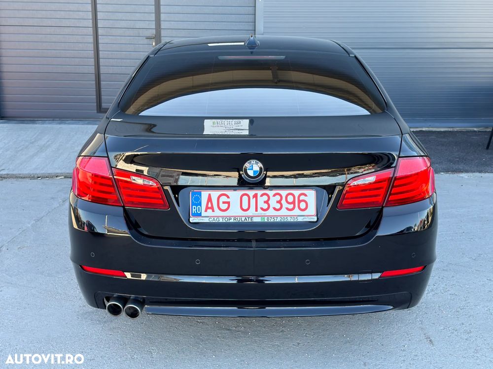 BMW Seria 5 520d Aut. - 13