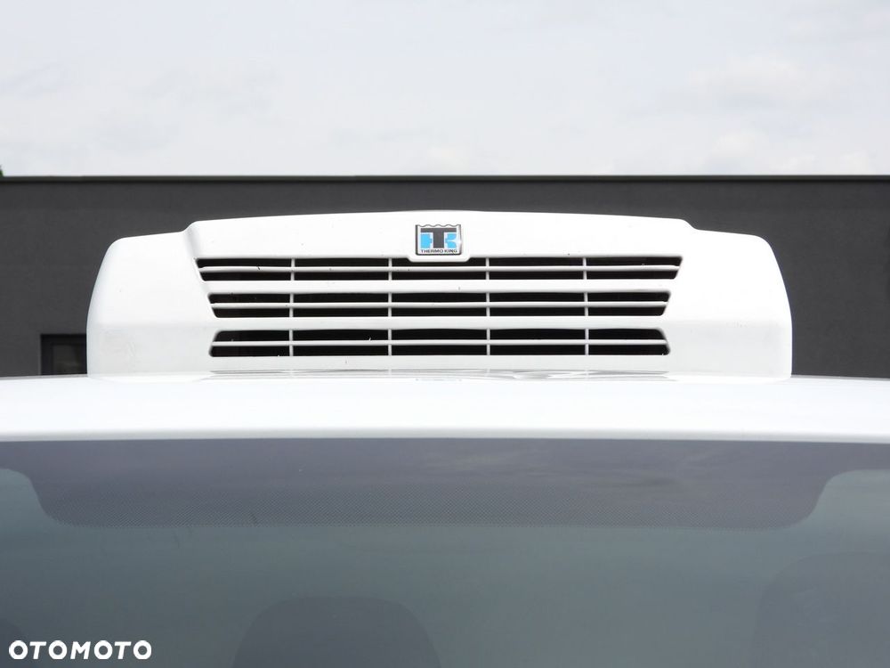 Renault TRAFIC  FURGON CHŁODNIA  0*C TEMPOMAT LEDY KLIMATYZACJA  120KM - 24