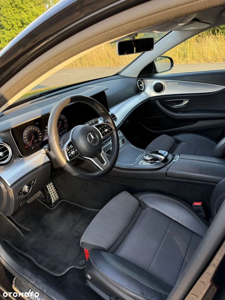Mercedes-Benz Klasa E 220 d Avantgarde - 20