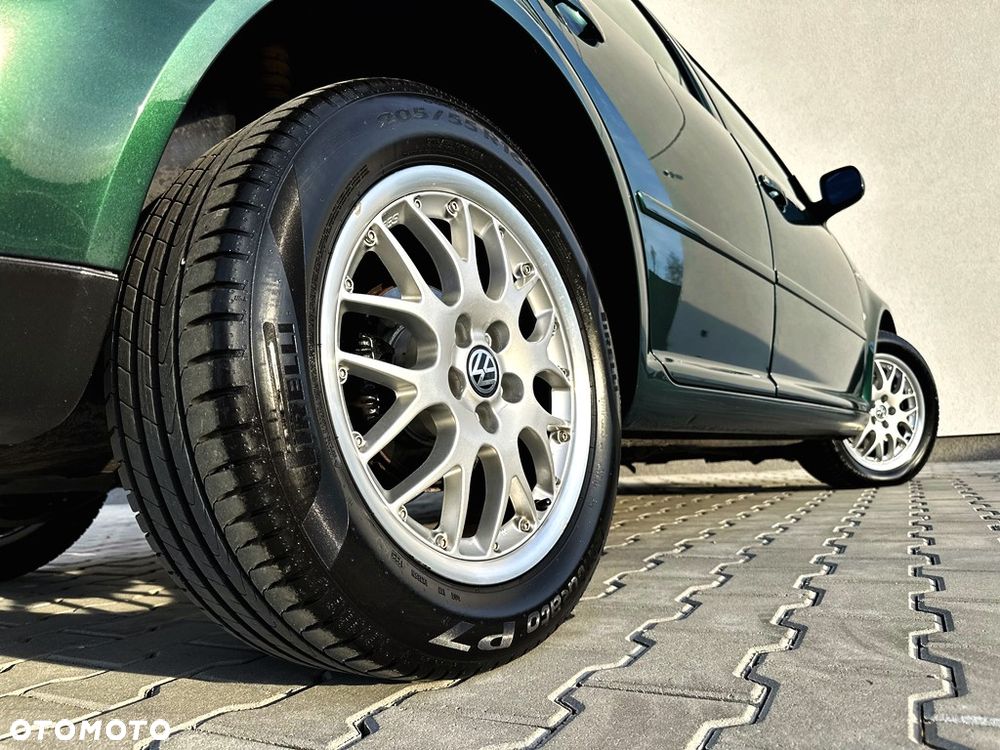 Volkswagen Bora Variant 2.3 V5 - 9