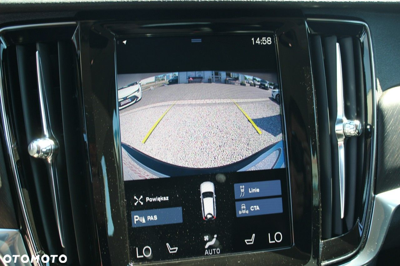 Volvo V90 Cross Country D4 AWD - 25
