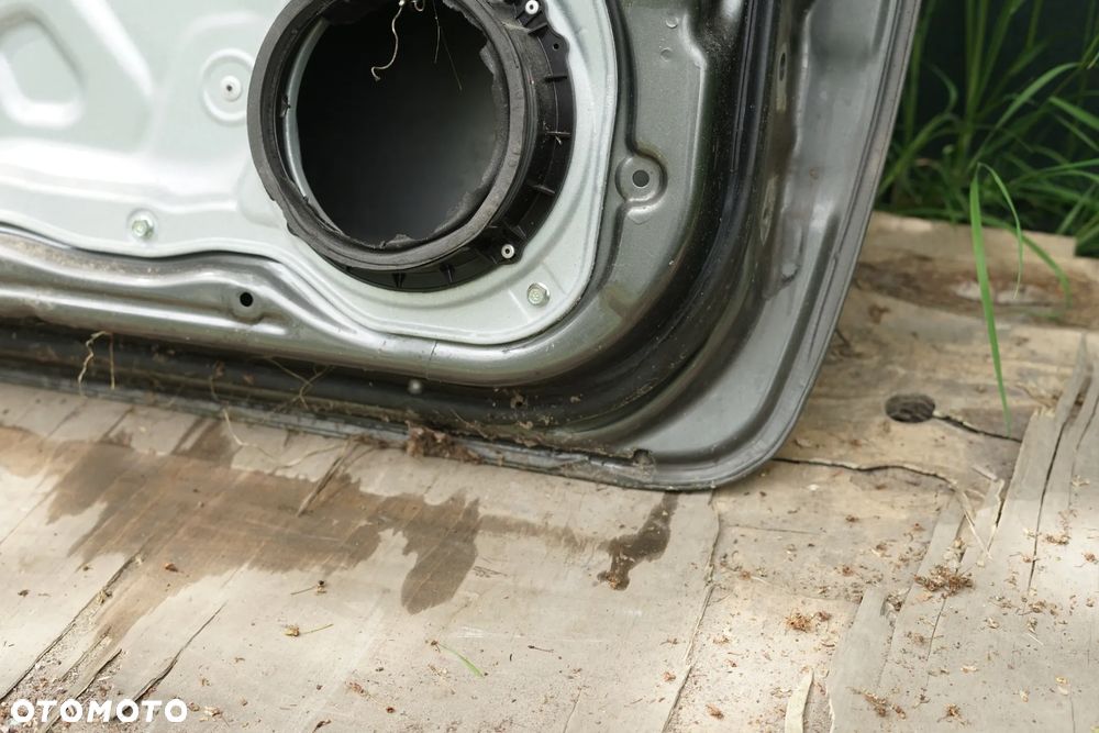 Drzwi przód przednie lewe Kia Ceed I 5d HB A4 - 18