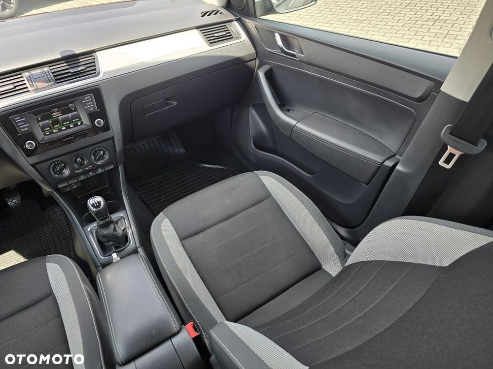 Skoda RAPID 1.2 TSI Ambition - 16