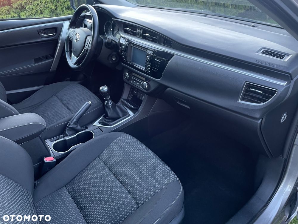 Toyota Corolla 1.6 Valvematic Life - 17