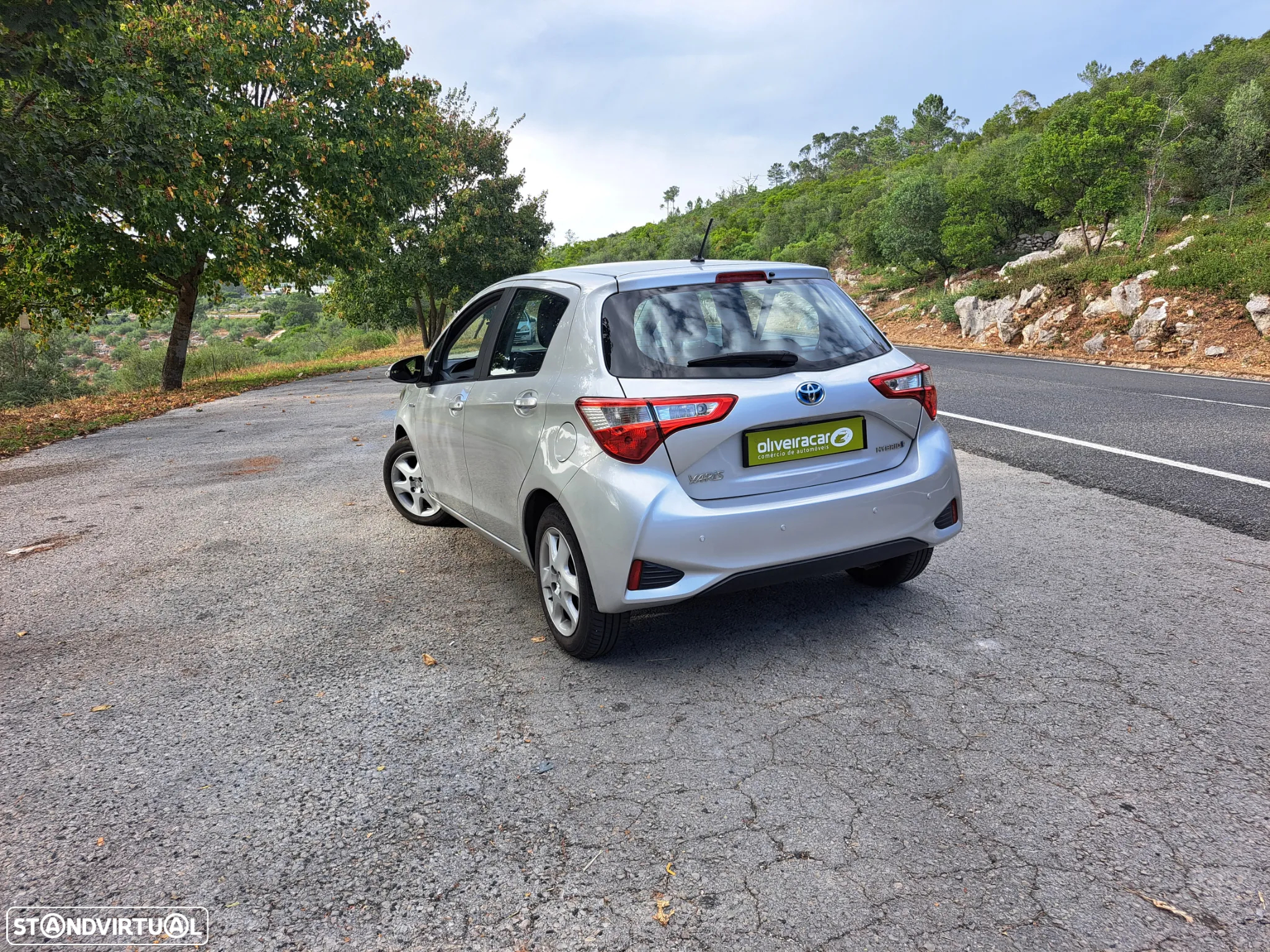Toyota Yaris 1.5 HSD Comfort - 26