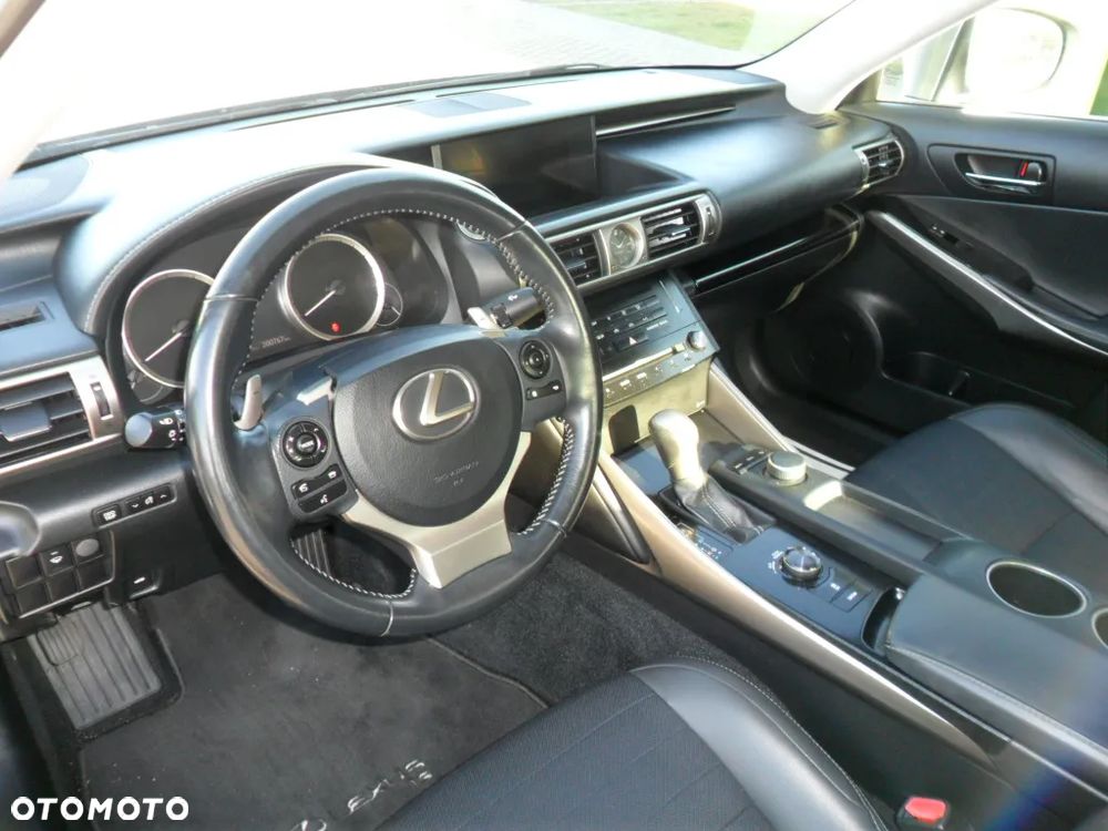 Lexus IS 250 Comfort - 29