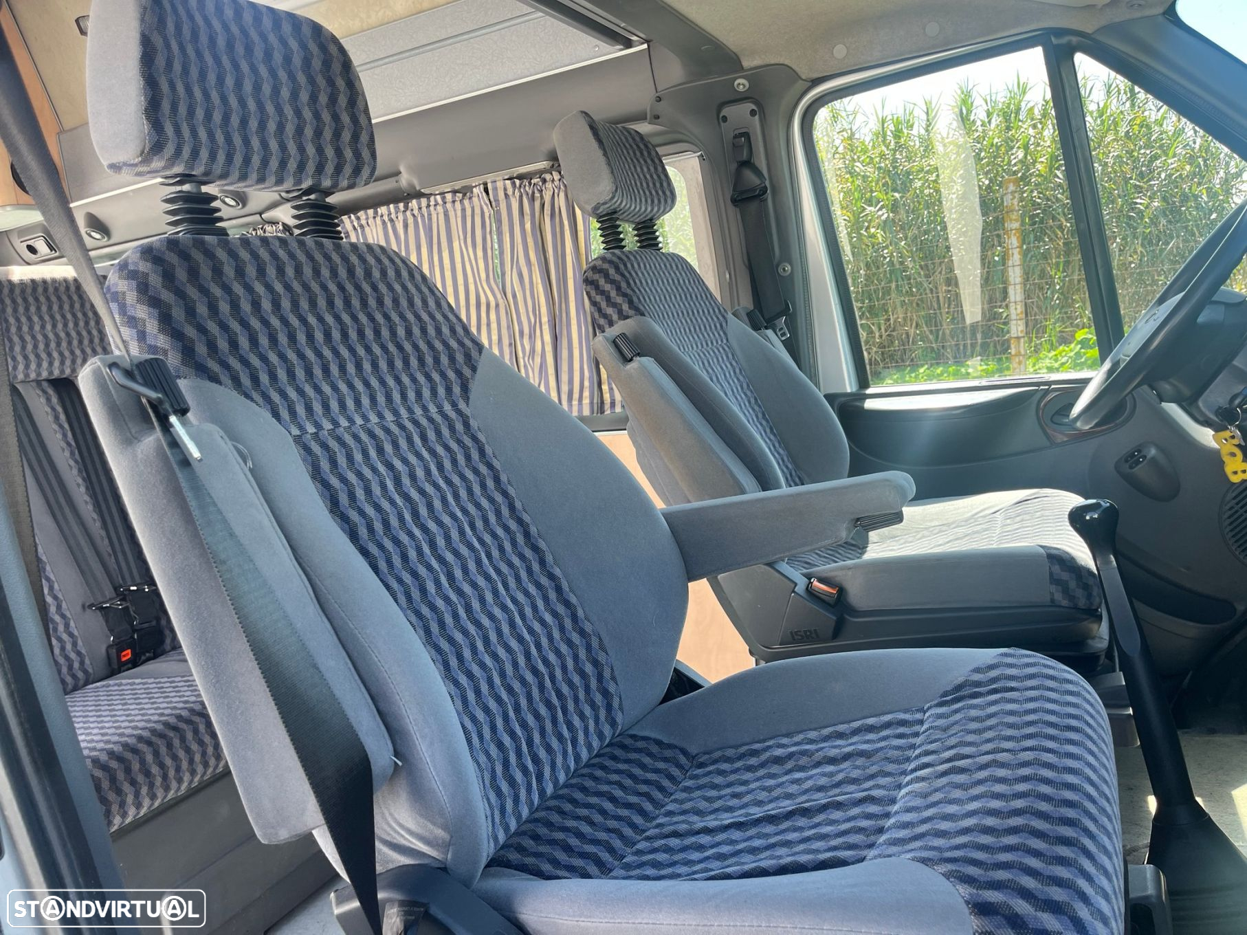 Ford Transit Outro - 14