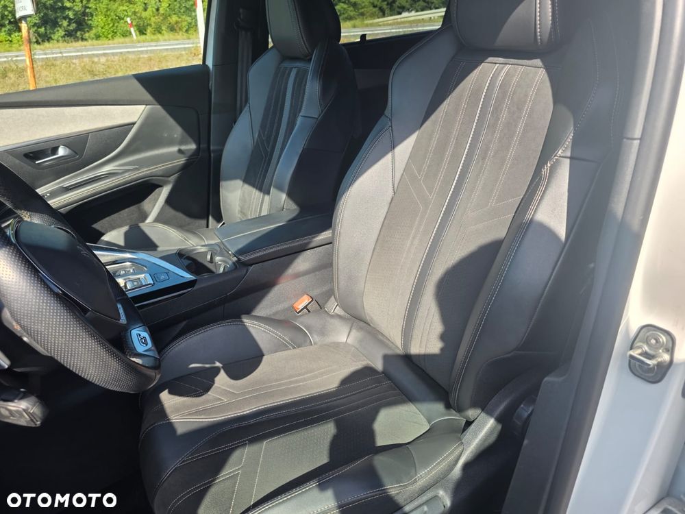 Peugeot 5008 - 22