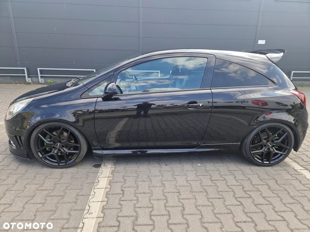 Opel Corsa 1.6 Turbo OPC - 16