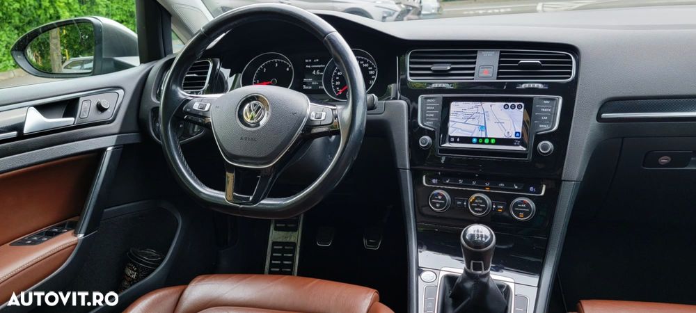 Volkswagen Golf 2.0 TDI 4Motion BlueMotion Technology Edition - 12