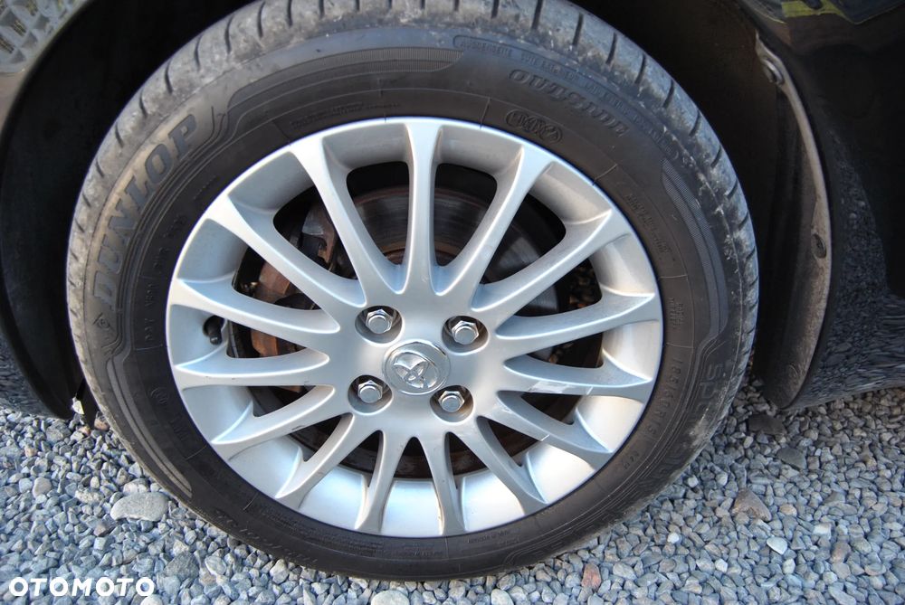 Toyota Yaris 1.33 VVT-i Executive - 33