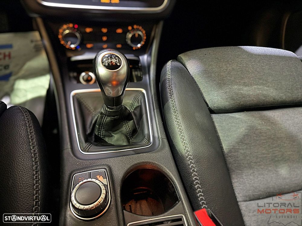 Mercedes-Benz GLA 180 Style - 27