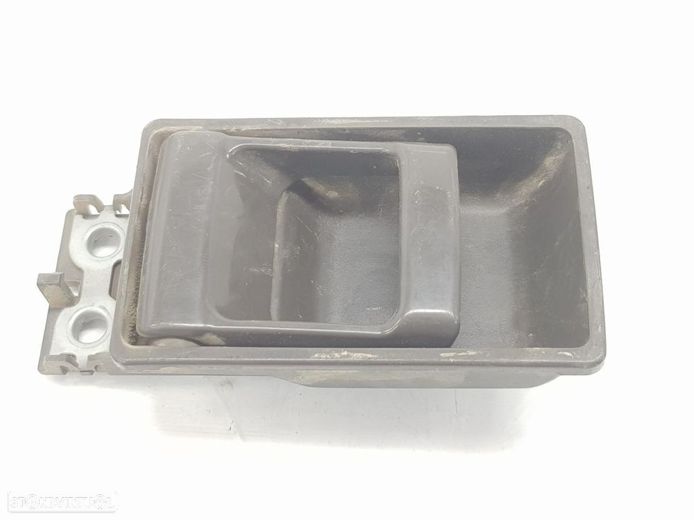 MANÍPULO PUXADOR INFERIOR TRASEIRO DIREITO NISSAN TERRANO WD21 - 1