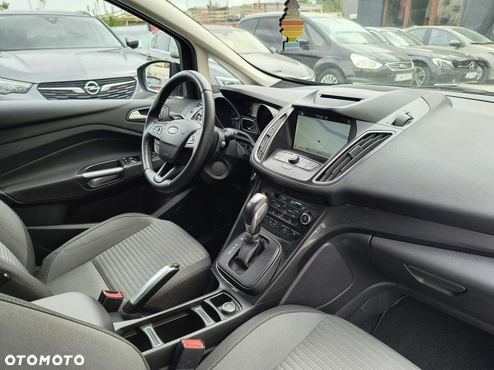 Ford Grand C-MAX - 30