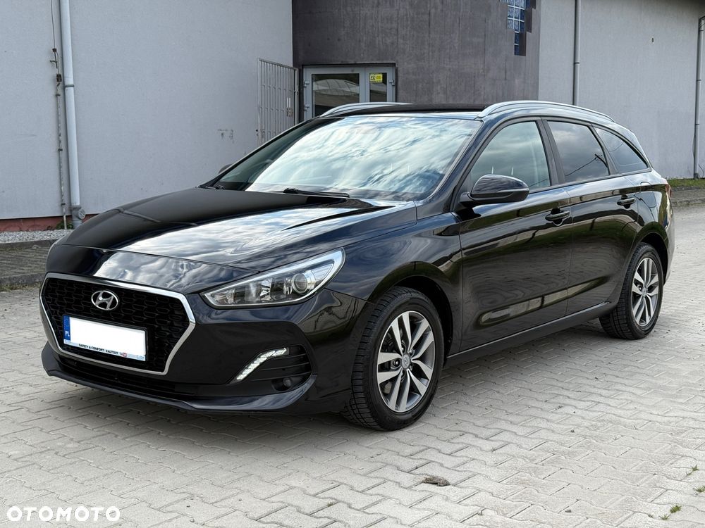 Hyundai i30 1.6 D Comfort DCT - 1