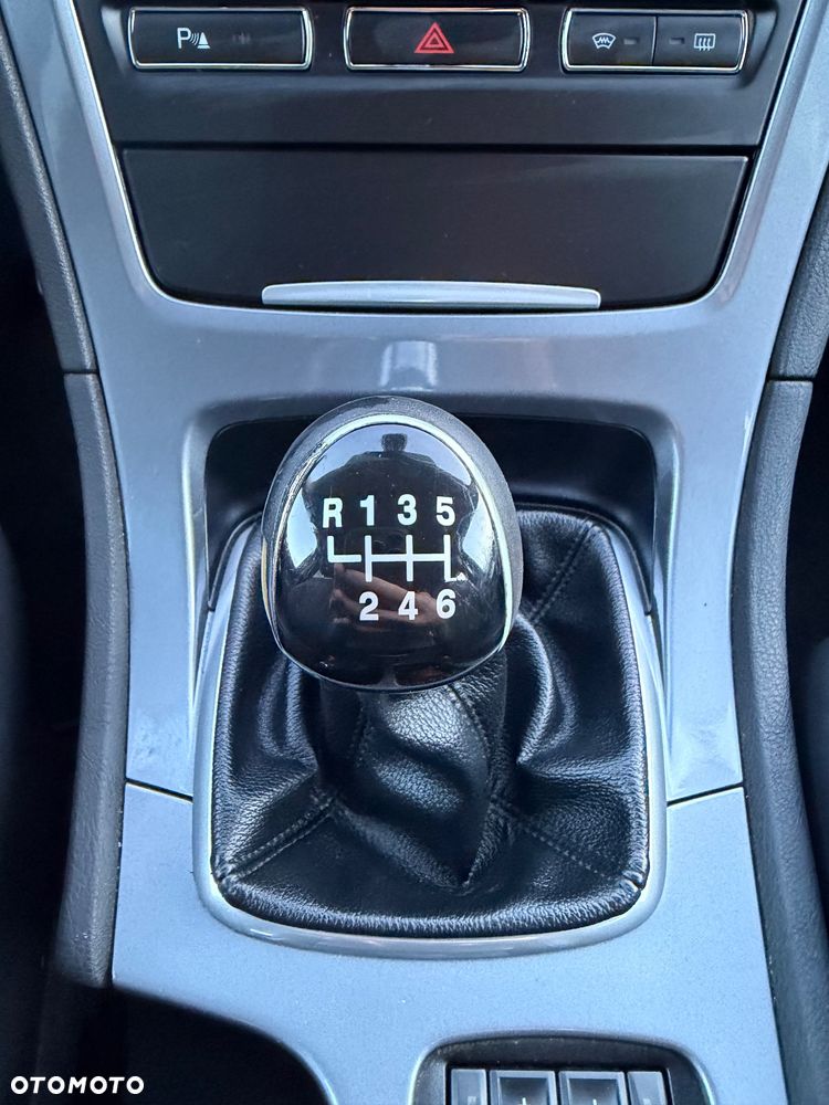 Ford Mondeo 2.0 TDCi Titanium X - 16