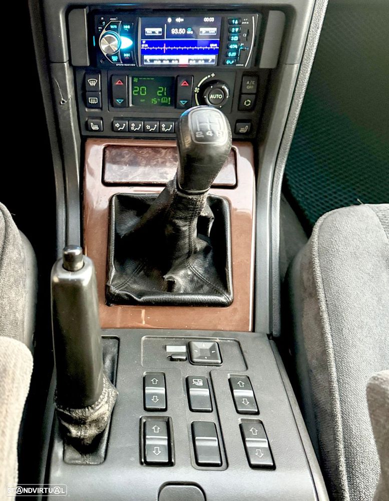 Land Rover Range Rover - 16