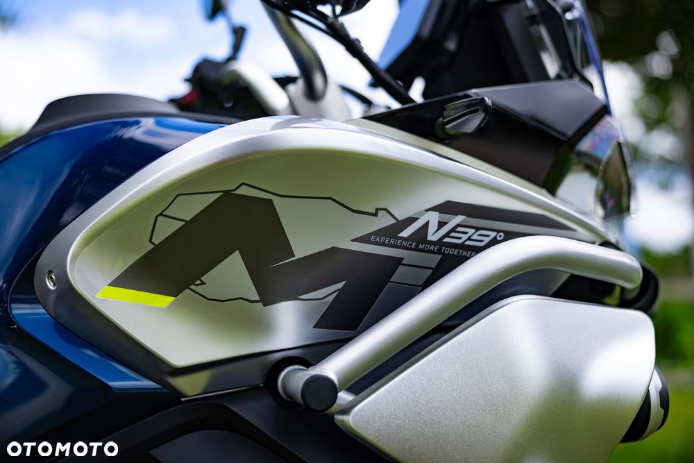 CFMoto MT - 10