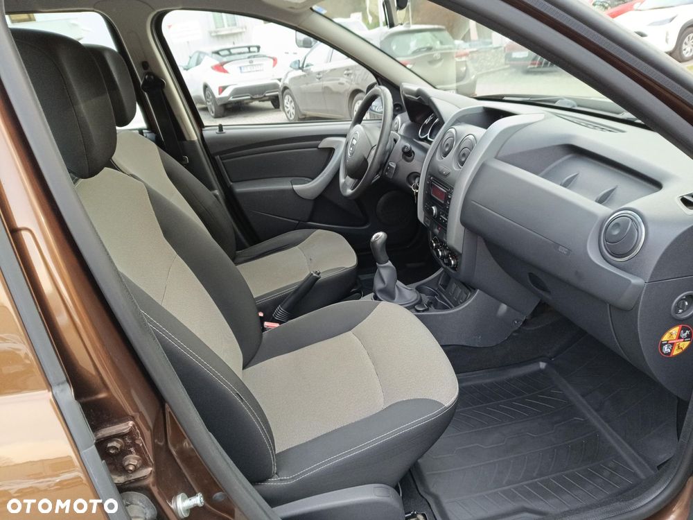 Dacia Duster 1.6 - 9
