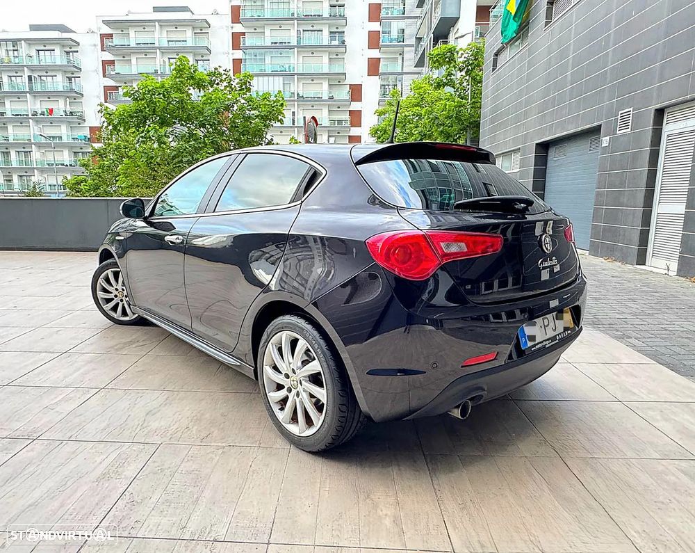 Alfa Romeo Giulietta 1.6 JTDM Distinctive - 2