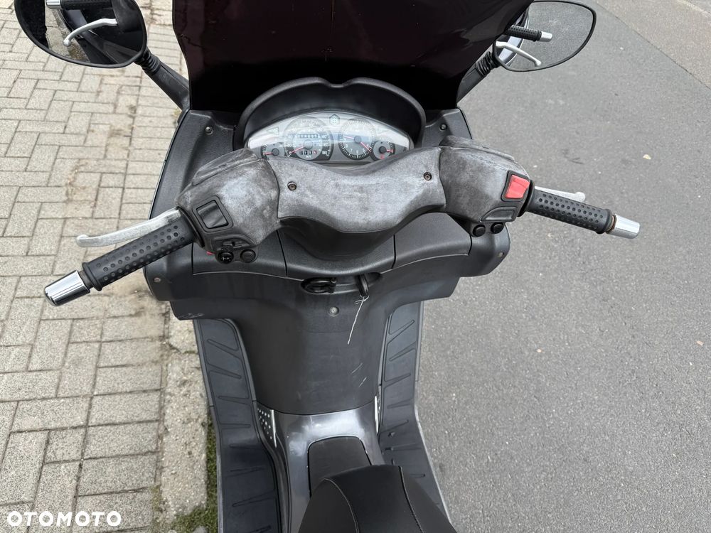 Piaggio X8 - 9