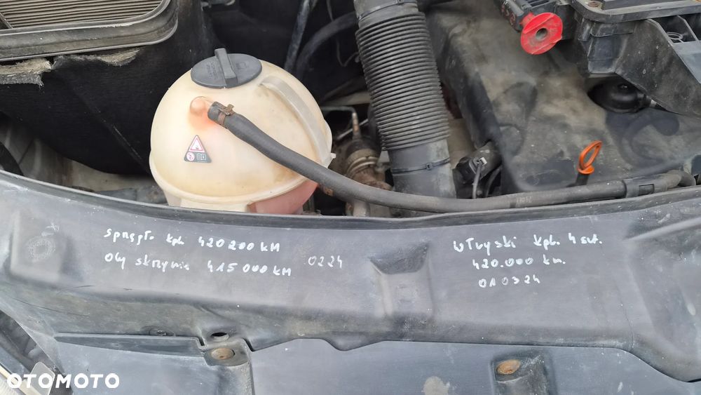 Mercedes-Benz Sprinter - 11