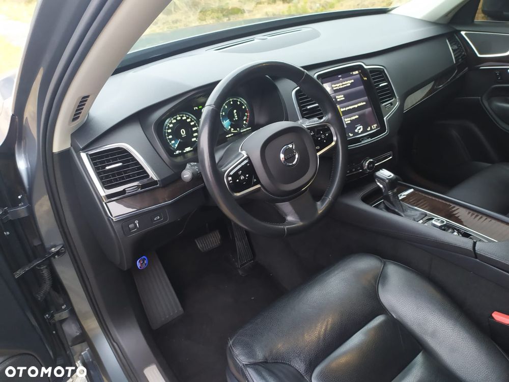 Volvo XC 90 T6 AWD Momentum 7os - 22