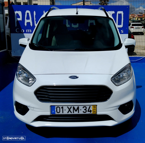 Ford Tourneo Courier 1.0 EcoBoost Titanium