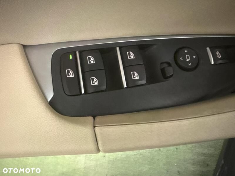 BMW X3 xDrive20d - 12