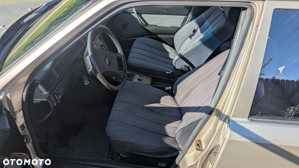 Mercedes-Benz W124 (1984-1993) - 6
