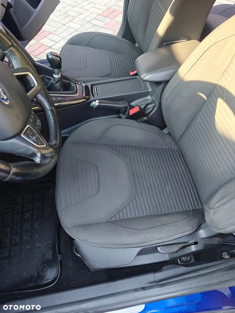 Ford Focus - 15