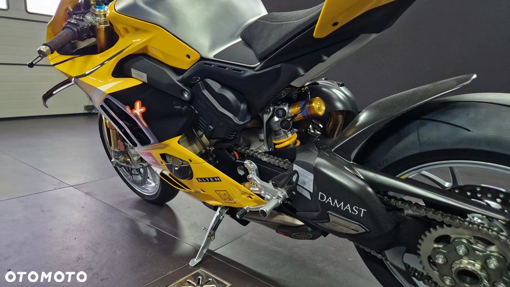 Ducati Panigale V4S - 11