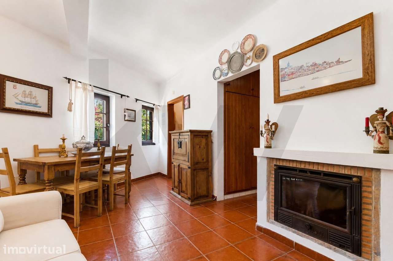 CASA COM 3 QUARTOS E TERRAÇO NO CENTRO DE VILA NOVA DE MILFONTES - Grande imagem: 4/28