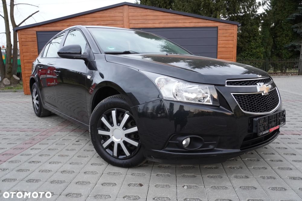 Chevrolet Cruze 1.6 LS+ - 13