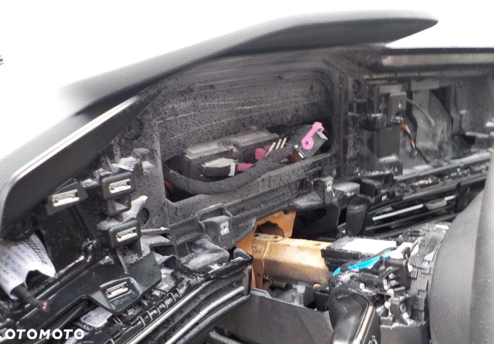 Volkswagen Golf - 29