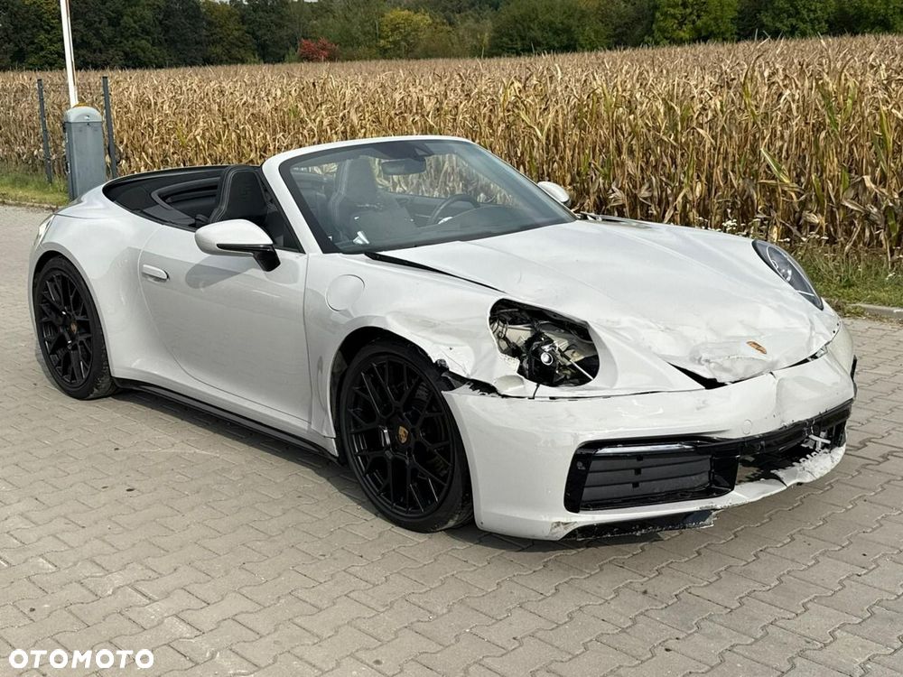 Porsche 911 Carrera 4S - 7