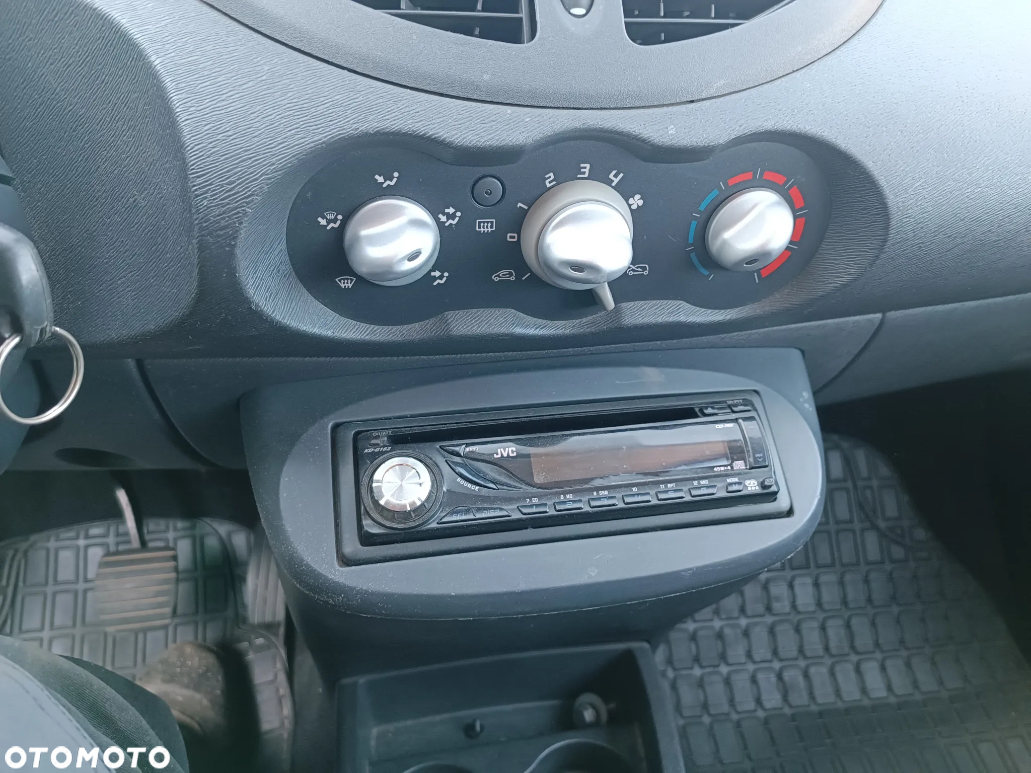 Renault Twingo - 11