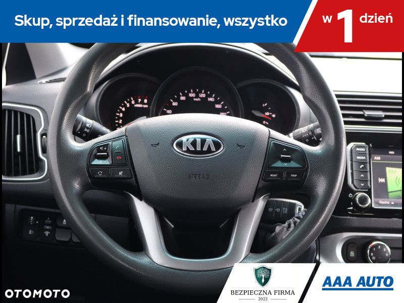 Kia Rio - 17