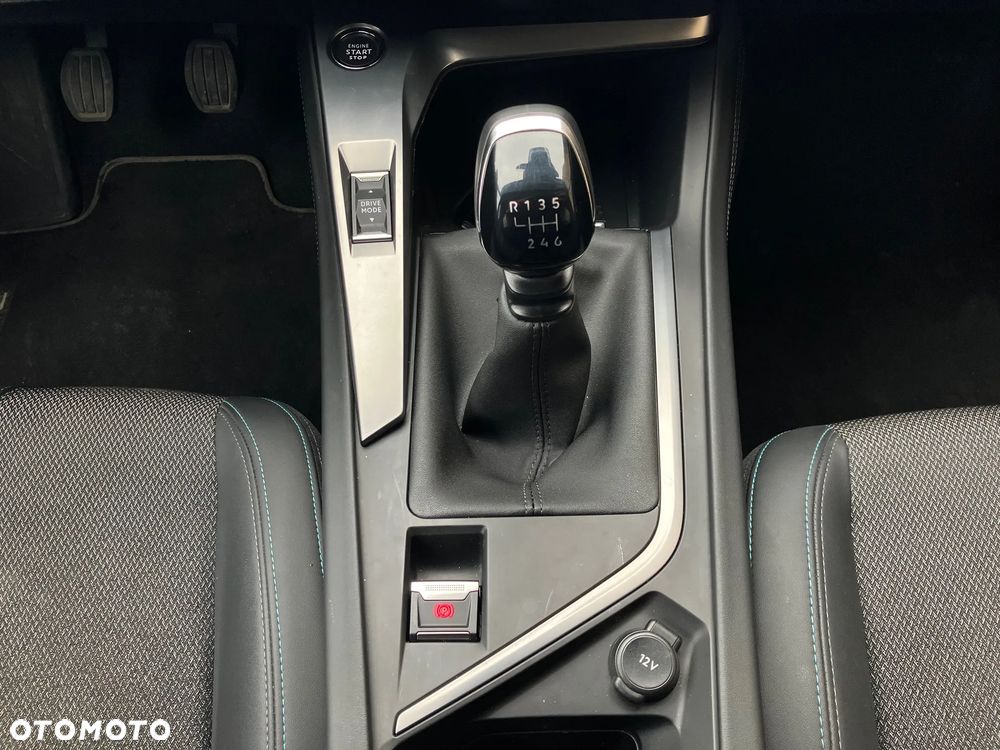 Peugeot 308 1.2 PureTech Allure Pack S&S - 32