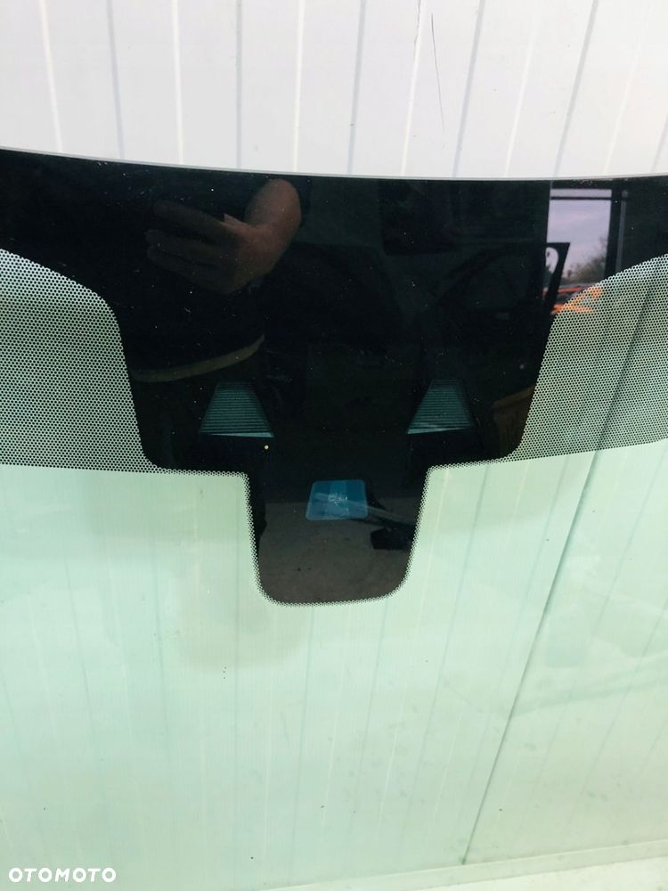 RANGE ROVER VELAR L560 2.0 SZYBA CZOŁOWA PRZEDNIA - 10