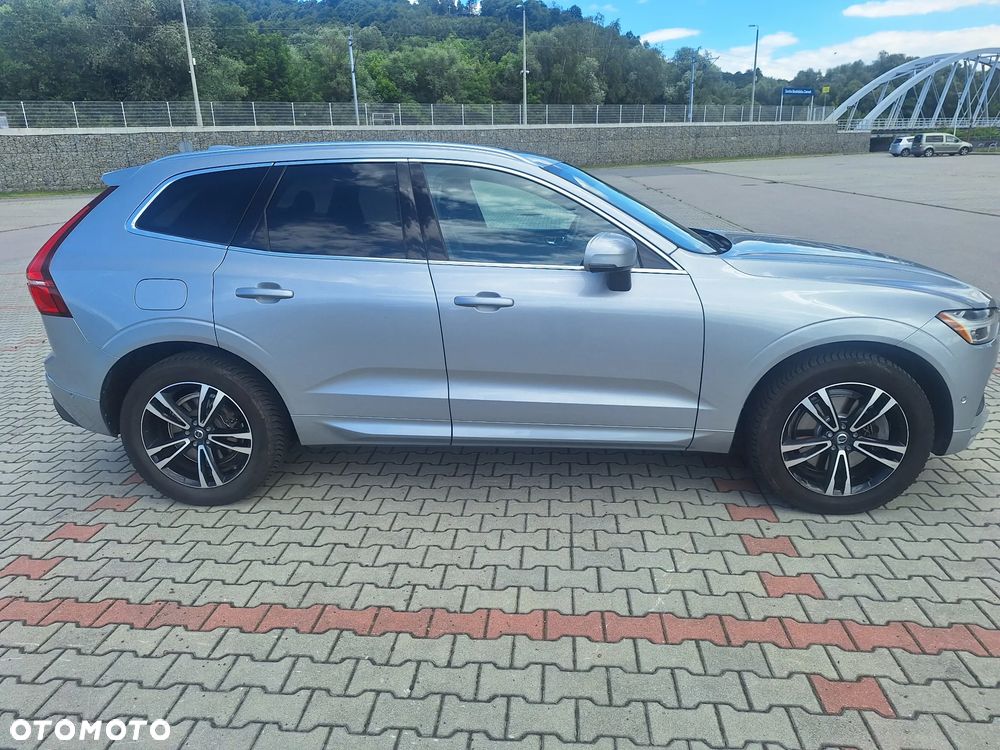 Volvo XC 60 T6 AWD Geartronic Momentum Pro - 28