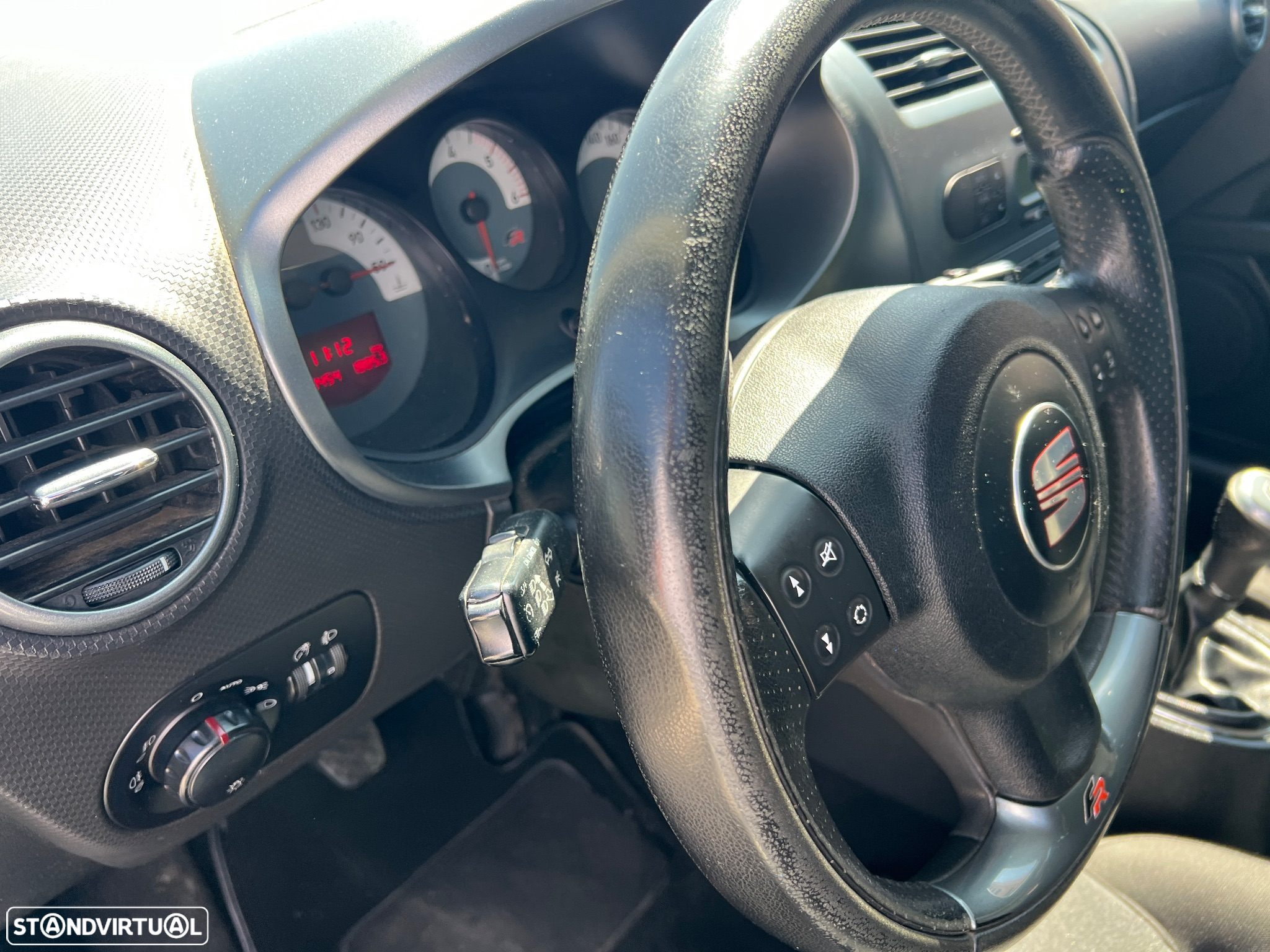 SEAT Leon 2.0 TDI FR 18 Tiago Monteiro - 38