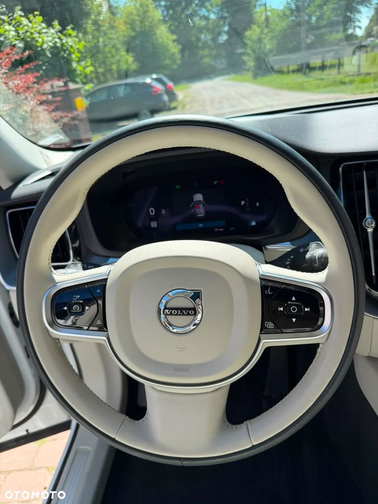 Volvo XC 60 B5 B AWD Momentum - 15