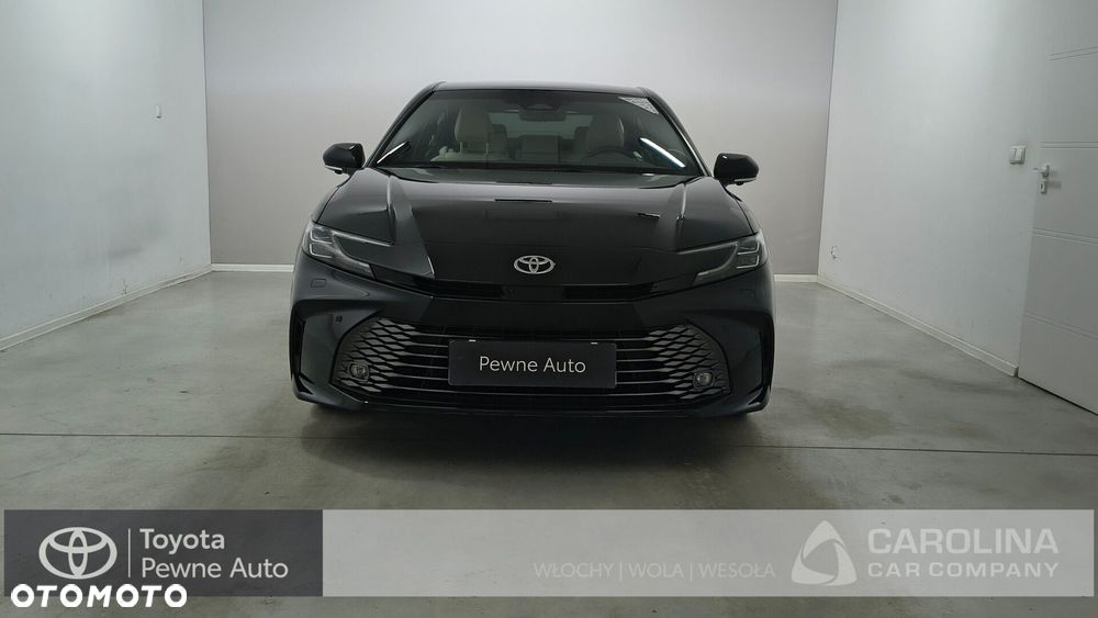Toyota Camry - 27