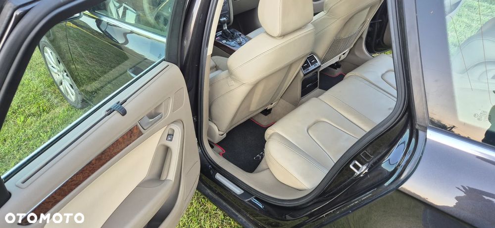 Audi A4 Avant 2.0 TDI DPF quattro S line Sportpaket - 11