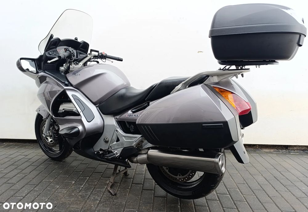 Honda ST - 5