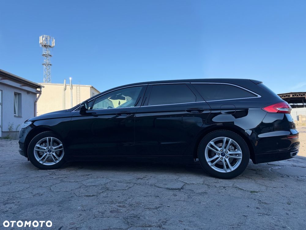 Ford Mondeo 2.0 TDCi Titanium PowerShift - 11